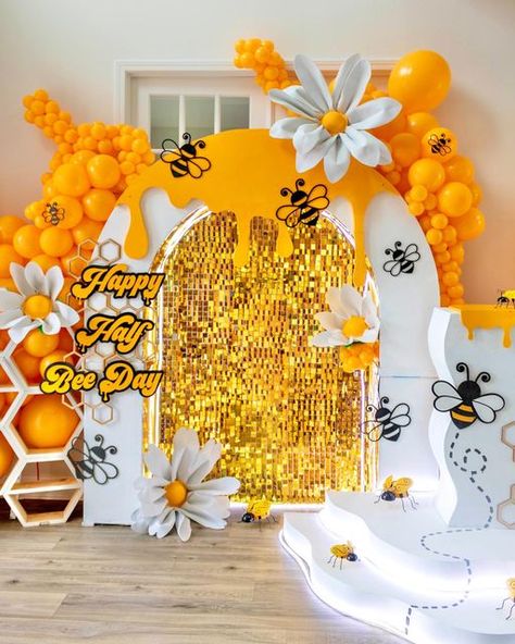 ✦ EVENT DESIGNERS ✦ Your Event DIY BFF on Instagram: "Celebrating Half Year milestone of sweetness for Suhani's Bee-Day Party! 🍯 🐝 ✨  Suhani's 🐝 -themed birthday party backdrop draws inspiration from the BEEautiful design we crafted for her mom's baby shower. 🎂  Happy 6 months, little bee! 🍯 🎈   Design & Planning: @bettyboujee Balloons: @bettyboujee Props & Backdrop: @bettyboujee  #beebirthday #birthday #birthdaycake #birthdaygirl #6monthsold #6months #halfyear #halfyearbirthday #honey #bee #beecake #eventplanner #eventdecorator #event #eventdesign #eventdesigner #eventplanning #kidsbirthday #jacksonville #jacksonvilleflorida #jacksonvillefl #jacksonvilleeventplanner #orlando #orlandoflorida #orlandoeventplanner #tampa #tampaeventplanner" Happy 6 Months, Bee Party Decorations, Bee Themed Birthday Party, Diy Bff, Honey Bee Theme, Princess Birthday Party Decorations, Birthday Party Backdrop, Bee Cakes, Bee Day