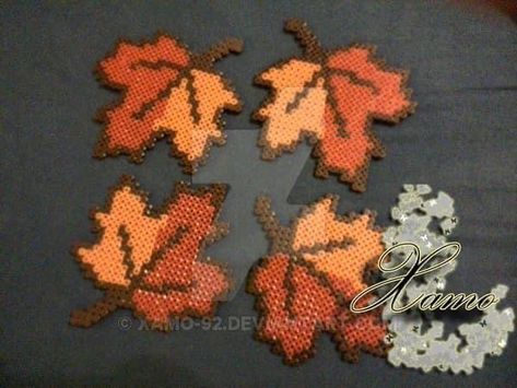 Autumn Hama Beads, Perler Beads Autumn, Hama Beads Halloween, Melty Bead Designs, Hamma Beads Ideas, Melty Bead Patterns, 3d Perler Bead, Art Perle, Hama Beads Design