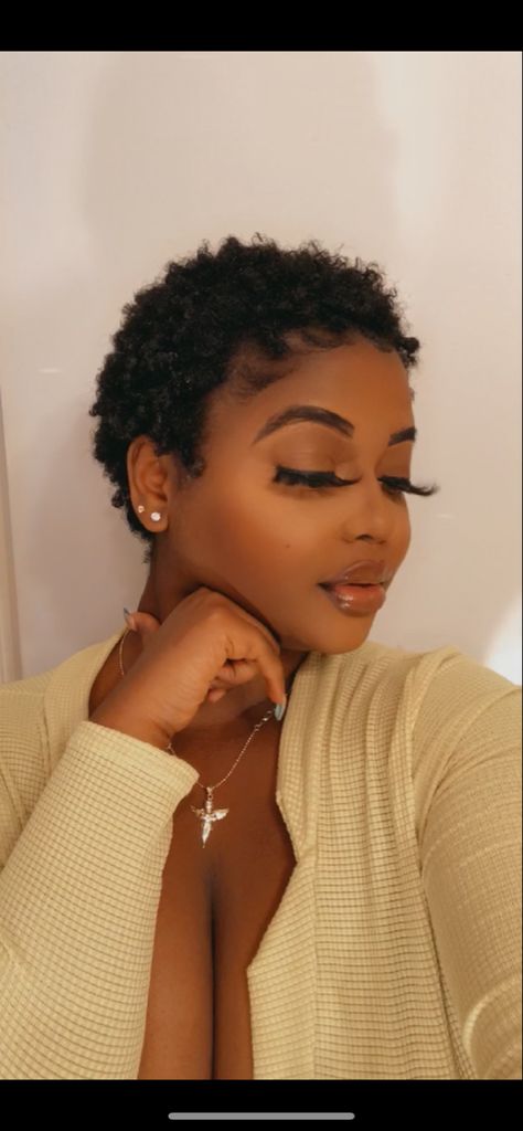 Big Chop Round Face Black Women, Black Haircut Women, Big Chop Curly Hair 4c, Short Twa Hairstyles 4c Hair, 4c Twa Hairstyles, Short Hair On Chubby Face, Big Chop Natural Hair 4c, 4c Pixie Haircut, Short Hair 4c