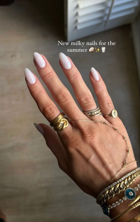 Haylie Bieber, Bieber Nails, Fashion Shoes Heels, Nail Envy, Nail Ring, Dope Jewelry, Nails 2024, Jewelry Lookbook, Nails Inspo