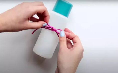 This is a guide to making hair ties that double as bracelets. Learn how to make hair ties that looks like bracelets with this easy step-by-step tutorial. Braided Bracelet Tutorial, Black Hair Elastics, How To Make Silicone, Hair Ties Diy, Rope Hair, Hair Tie Bracelet, Ribbon Bracelets, Diy Braids, Bottle Wrapping