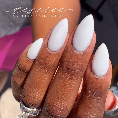 Plain Almond Nails, Plain White Nails, White Nails Almond, Black Nail Tech, Arizona Nails, Drippy Nails, Nails Plain, Salon Designs, Arizona Summer