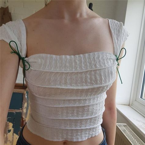 Tie Strap Tank Top, Milk Maid, Crop Top Aesthetic, Bow Crop Tops, Y2k Cute, Tøp Aesthetic, Slim Fit Crop Top, Cropped Tee Shirt, Middle Age Fashion