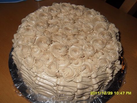 Goldilocks Mocha Cake Recipe, Mocha Chiffon Cake Recipe, Filipino Cake, Filipino Bread, Mocha Buttercream, Filipino Dessert Recipes, Filipino Dessert, Mocha Cake, Mocha Recipe