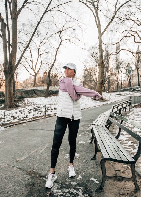 Workout Outfit Winter, Athletic Wear Outfits, Winter Running Outfit, Workout Outfits Winter, Pretty In The Pines, Patagonia Vest, Winter Activewear, Winter Workout, Winter Running