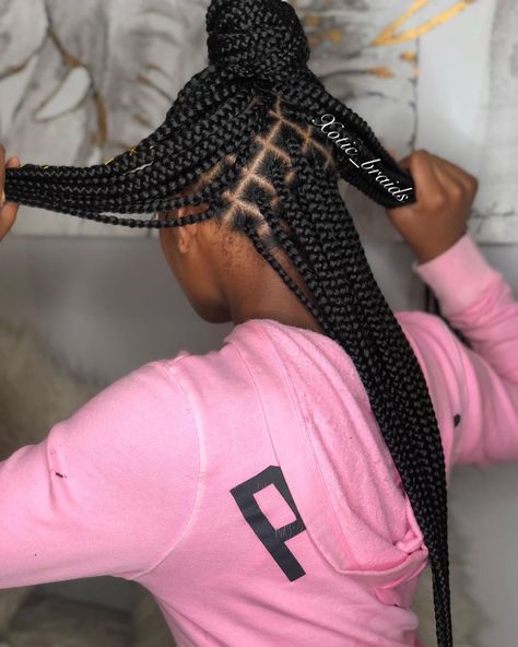 Diy Braids, Hair Braid Videos, Knotless Braids, Braid Styles, Hair And Nails, Braided Hairstyles, Braids, Hair, On Instagram