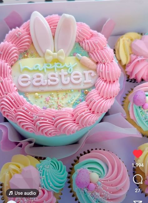 Easter Bento Cake Ideas, Easter Mini Cakes Ideas, Easter Peep Cake, Easter Mini Cakes, Easter Bento Cake, Easter Theme Cake, Easter Cake Designs, Easter Themed Cakes, Easter Themed Treats