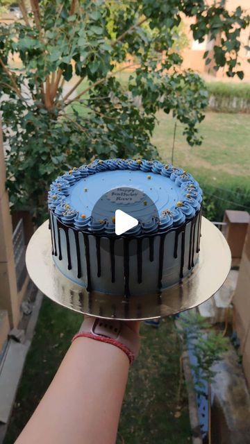 35 Th Birthday Cake Ideas For Men, Small Birthday Cake Ideas For Men, Simple Man Cake Design, Black And Blue Cake For Men, Simple Cakes For Men Birthdays, Cake For 14th Birthday Boy, Decorated Cakes For Men, Simple Cake For Men Birthdays, 27th Birthday Cake Men