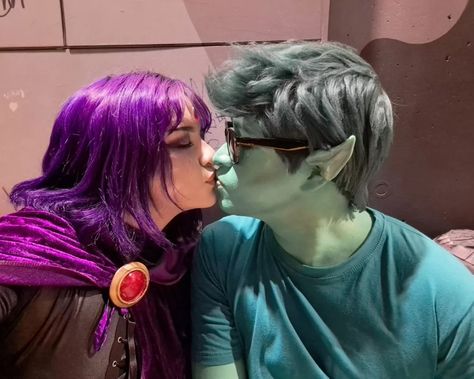 Beat Boy And Raven Costumes, Beastboy And Raven Costume, Raven Makeup Ideas, Raven And Beastboy Titans Costume, Beast Boy Cosplay, Beast Boy Costume, Raven Halloween Costume, Raven And Beast Boy, Bf Things