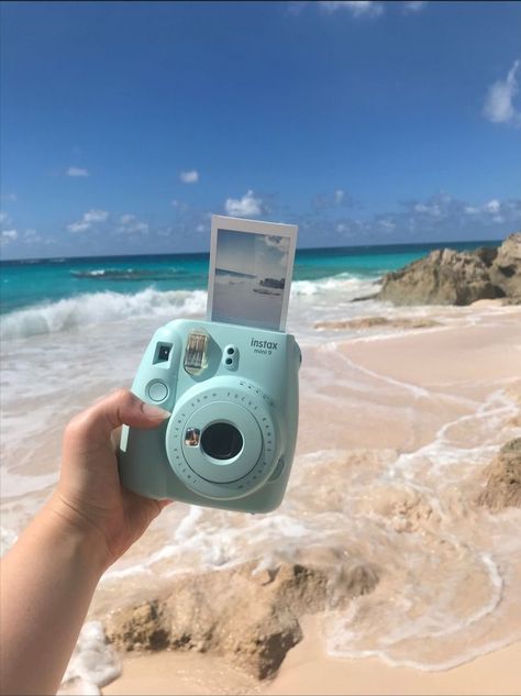 Instax Aesthetic, Polaroid Camera Ideas, Instax Mini Ideas, Instax Mini 12, Instax Mini Camera, Instax Mini 9, Foto Disney, Polaroid Photography, Instax Camera