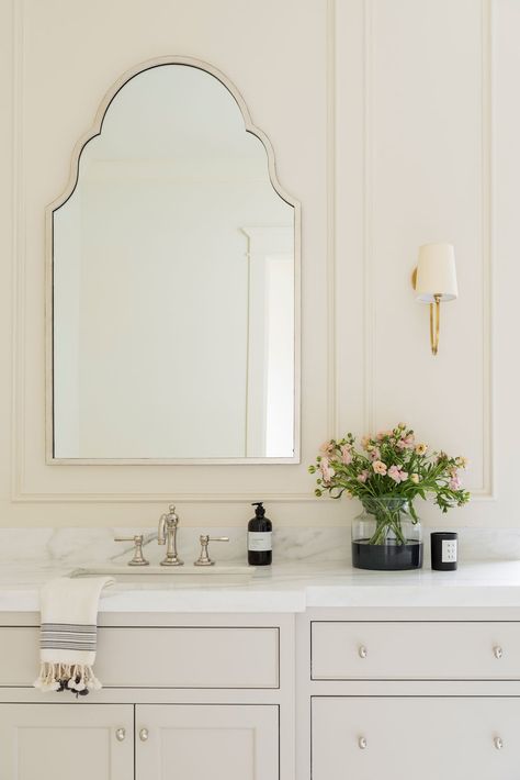 Bathroom Mirror Design, White Bathroom Designs, Mirror On The Wall, Home Luxury, Studio Mcgee, Bath Remodel, Shower Design, Linen Closet, Mirror Designs