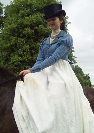 Northanger Abbey Riding Habit - Love it Jane Austen Movies, Regency Dresses, Riding Habit, Northanger Abbey, Regency Era Fashion, Side Saddle, Regency Dress, Regency Fashion, Regency Romance