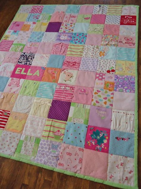 How to: Letting go of kids' keepsakes - Professional Organiser Melbourne - Space and Time Onesie Quilt, Baby Memory Quilt, Memory Blankets, Keepsake Quilt, Baby Clothes Blanket, Old Baby Clothes, Baby Clothes Quilt, Kids Quilts, Memory Blanket