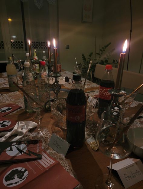 Kill Joy By Holly Jackson Aesthetic, Kill Joy By Holly Jackson, 18th Birthday Party Ideas Aesthetic, Saltburn Party Aesthetic, Mafia Party Aesthetic, Saltburn Party, Mystery Birthday Party, Dinner Birthday Party, Mafia Party