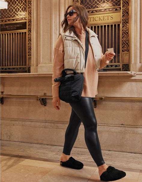 Discover great products at the best prices at Dealmoon. AEO OFFLINE By Aerie Real Luxe Faux Leather Legging. Price:$40.00 at aerie Leather Legging, Aerie Real, Offline By Aerie, Velvet Leggings, Black Yoga, Leggings Sale, Flare Leggings, Pocket Leggings, High Rise Leggings