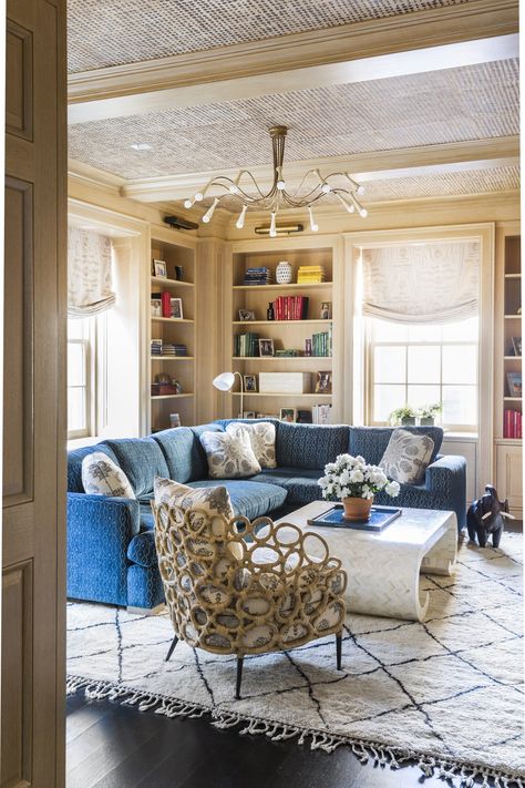 The Best Sofas for Small Rooms Are Sectionals | Architectural Digest Small Room Sofa, Small Living Room Furniture, Couches For Small Spaces, Small Sectional Sofa, Small Living Room Layout, Living Room Furniture Layout, Sofas For Small Spaces, Sectional Sofas Living Room, Living Room Furniture Arrangement