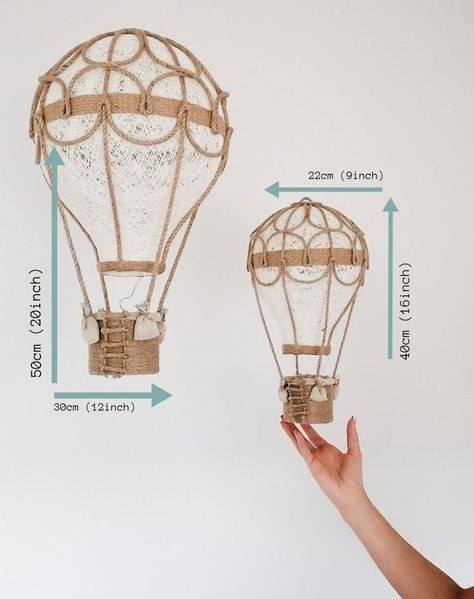 Hot Air Balloon Lamp, Air Balloon Decoration, Balloon Lamp, Air Balloon Nursery, Diy Hot Air Balloons, Diy Natal, Balloon Nursery, Baby Tea, Cute Diy Room Decor