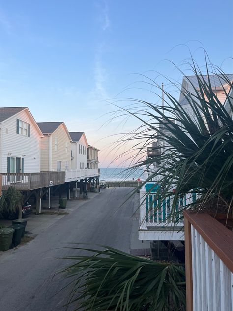 Beach House In South Carolina, Houses In South Carolina, North Carolina Houses Coastal, Lowcountry South Carolina, Ocean Lakes Myrtle Beach, South Carolina Apartments, South Carolina Houses, Living In South Carolina, Coastal Carolina University Aesthetic