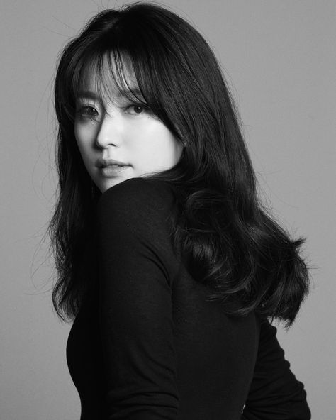 A Silent Voice Anime, Korean Photoshoot, Korean Couple Photoshoot, Hyo Joo, Studio Poses, Han Hyo Joo, Photoshoot Studio, Kim Go Eun, A Silent Voice