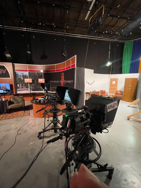 ASU TV behind the scenes Tv Show Host Aesthetic, Tv Set Aesthetic, Tv Production Aesthetic, Tv Host Aesthetic, Movie Shooting Set, Film Set Behind The Scenes, Tv Behind The Scenes, Behind The Scenes Aesthetic, Filmmaking Aesthetic