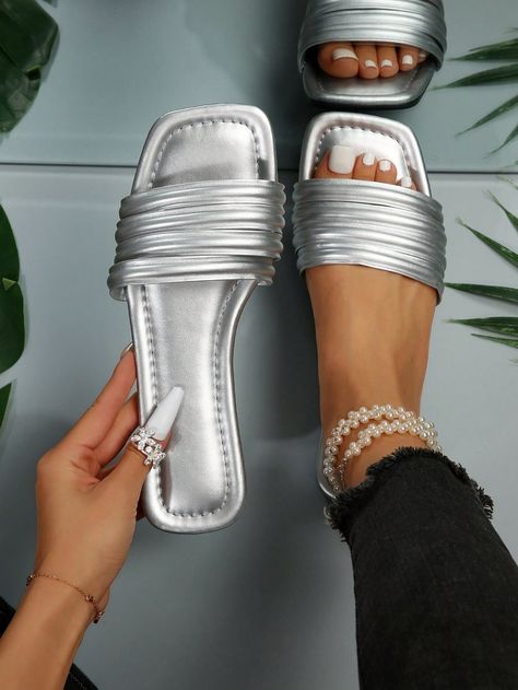 Silver sandals outfit