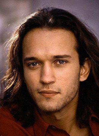 Found on Bing from www.pinterest.com Vincent Perez Actor, Charismatic Men, Rachel Weisz Eyebrows, Vincent Perez, Beautiful Guys, Male Actors, Man Candy, Real Women, Film Serie