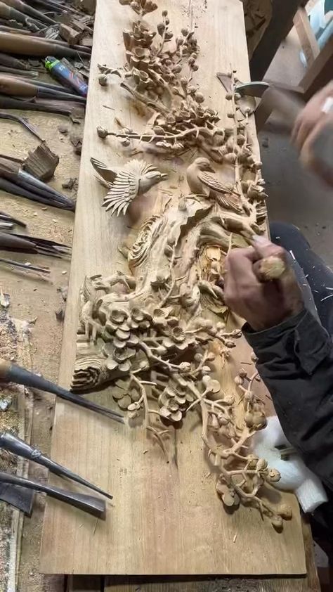 Ornamental Wood Carving, Wood Carving Art Sculpture, Handmade Wood Furniture, Wood Carving Furniture, Wood Art Design, Carved Wood Wall Art, Door Design Images, Wood Art Projects, Carved Furniture