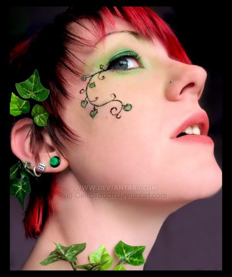 Makeup Artist Price List, Pink Dress Makeup, Poison Ivy Makeup, Makeup Karakter, Ivy Costume, Poison Ivy Cosplay, Poison Ivy Costumes, Silver Nail Art, Makeup Organization Diy