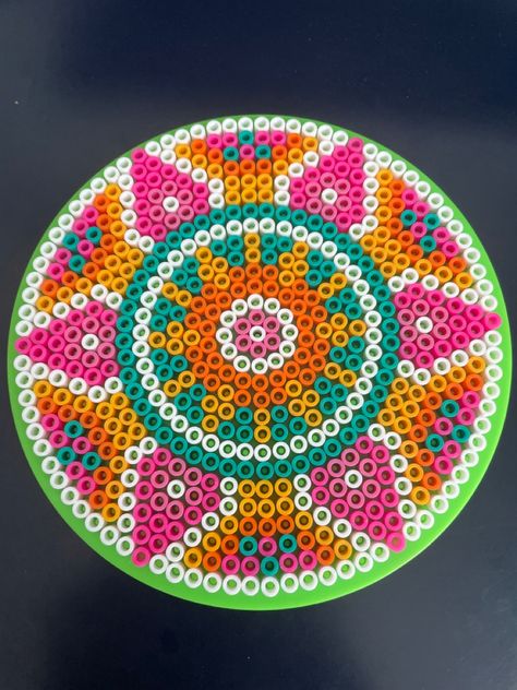 Perler Bead Patterns Circle Board, Perler Bead Coasters Patterns Circle, Perler Beads Circle, Circle Mandala, Perler Designs, Easy Perler Bead Patterns, Pearl Beads Pattern, Hama Beads Patterns, Diy Perler Beads