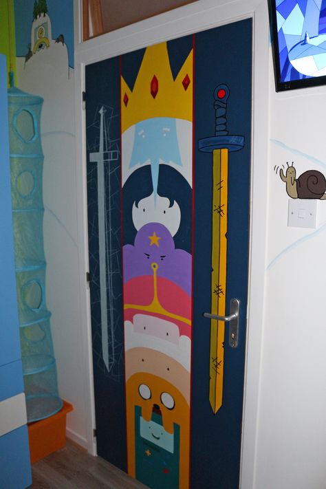 Back of the door. All the usual suspects :) Adventure Time Home Decor, Adventure Time Room Ideas, Adventure Time Mural, Adventure Time Room Decor, Cute Door Painting Ideas, Adventure Time Bedroom, Bedroom Door Art, Door Decor Aesthetic, Door Art Bedroom Paint