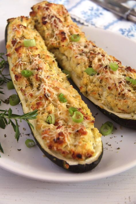 Vegetarian stuffed zucchini filled with millet and cheese, so delicious and rich you will not believe how healthy this actually is. #whereismyspoon #zucchiniboats #vegetarianstuffedzucchini #vegetarianzucchini #milletrecipes #cheesystuffedzucchini #cheesyzucchiniboats #meatlesszucchiniboats Vegetarian Stuffed Zucchini, Cottage Cheese Dinner, Rhubarb Sauce, Zucchini Side Dishes, Queso Cottage, Vegan Stir Fry, Millet Recipes, Cheesy Zucchini, Stuffed Zucchini