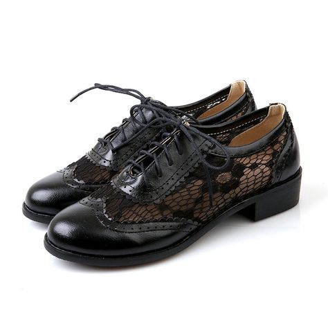 New Leather Lace Womens Oxfords Shoes Womens Flats Shoes ** Don't get left behind, see this great product : Oxford Shoes 20s Shoes, Heeled Oxfords, Heeled Brogues, Womens Oxfords Shoes, Lace Up Loafers, Oxford Shoes Heels, Oxford Shoes Outfit, Low Cut Shoes, Lace Flats