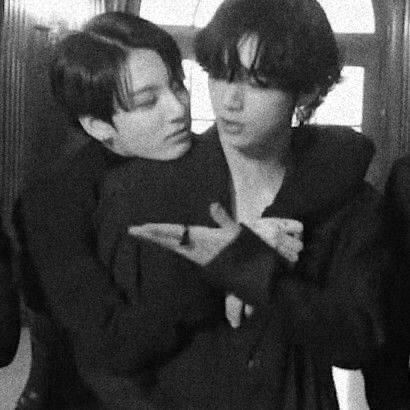 Taekook Bw, Kissing Silhouette, Taekook Edits, Taekook Aesthetic, Love Of My Live, Bff Drawings, My Wallet, Heaven Art, Blood Art