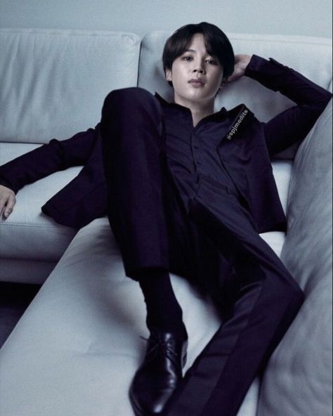 Back to black 🖤 #JIMIN #park #parkjimin #btsedits #jiminedits Jegor Venned, Icon Parking, Mens Fashion Smart, Park Jimin Bts, Jimin Jungkook, Foto Jungkook, Twenty One Pilots, Bts Fanart, Bts Boys