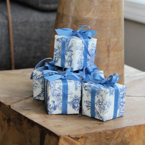 Toile Inspired Gift Box Ornament. Toile De Jouy Holiday. - Etsy Toile Christmas, Christmas Present Wrap, Red Toile, Christmas Luxury, Floral Toile, Gift Wrapping Inspiration, Blue Toile, Candle Table, Custom Gift Wrapping