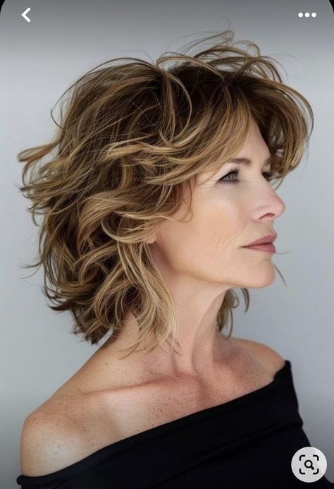 Feathered Shag, Ladies Short Hair, Medium Layers, Feathered Layers, Haircuts For Ladies, Medium Shag Haircuts, Work Hair, Short Hair Hairstyles, Hairstyles For Women Over 60