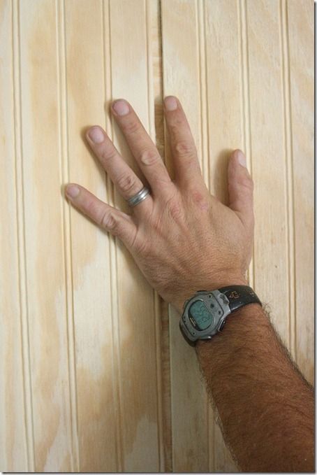 hanging bead board walls - The Shabby Creek Cottage tutorial Bead Board Basement Walls, Tongue Groove Walls, Redo Mobile Home Walls, T111 Interior Walls, Bead Board Ideas, Breadboard Walls, Beaded Board Walls, Bead Board Walls Bedroom, Barndo Garage