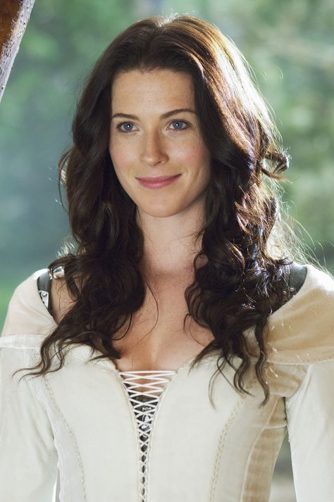 Legend of the Seeker - Season 1 Episode 5 Still Kahlan Amnell, Rachel Miner, Legend Of The Seeker, Rachel Keller, Lara Pulver, Elizabeth Moss, Bridget Regan, Amanda Righetti, Elisabeth Shue