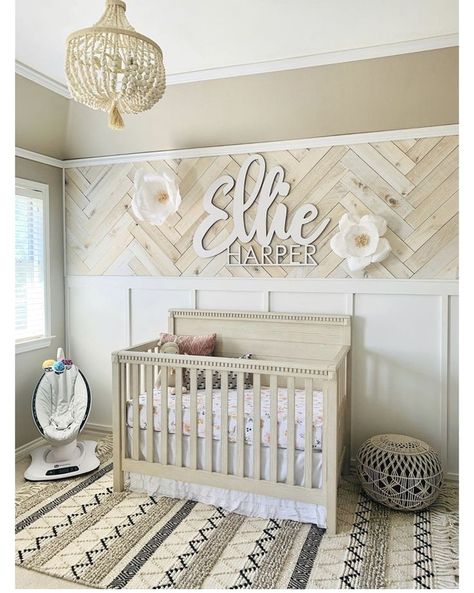 Boho Baby Nursery Wallpaper, Baby Girl Nursery Room Ideas Neutral, Nursery With Wood Wall, Neutral Calm Nursery, Boho Farmhouse Nursery Neutral, Textured Nursery Wall, Grass Wall Nursery, Nursery Ideas Neutral Sage Green, Southern Style Nursery