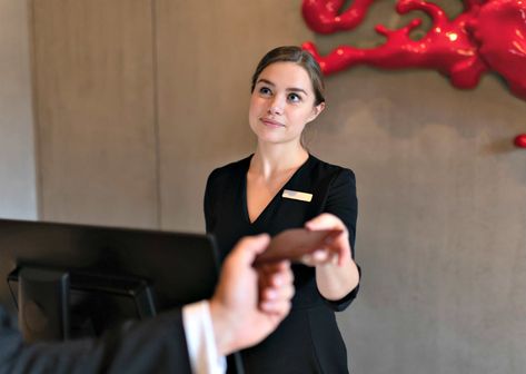 Hotel Worker Aesthetic, Hotel Receptionist Aesthetic, Hotelier Aesthetic, Hospitality Aesthetic, Hotel Lifestyle Photography, Check In Hotel, Fairmont Scottsdale Princess, Romantic Hotel Rooms, Hotel Worker