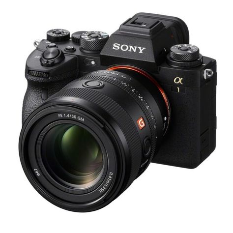 Sony has just introduced a new member of the G Master line up, a standard 50mm autofocus lens with a fast f/1.4 aperture, built for Sony E-mount mirrorless cameras. The Sony FE 50mm f/1.4 GM lens is already available for pre-order at $1,298. So let’s take a closer look at this new Sony glass! If you are already familiar with the Sony FE 50mm F1.2 GM, there is a big difference in size and weight between those two lenses. The new Sony FE 50mm F1.4 GM is a more versatile glass, since it is a smalle Lens For Portraits, Sony Lens, Polarizing Filter, Bokeh Effect, Prime Lens, Still Photography, Lens Hood, Mirrorless Camera, Focal Length