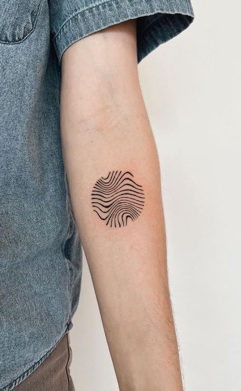 The Best Hand-Poked Tattoos - TheTatt Circle Tattoo Design, Round Tattoo, Negative Space Tattoo, Black Line Tattoo, Universe Tattoo, Circle Tattoo, Circle Tattoos, Shape Tattoo, Handpoke Tattoo