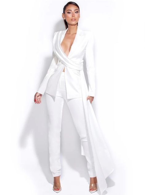 Bottoms – Miss Circle Miss Circle, Classic Office, Office Attire, Slim Fit Trousers, Stretch Crepe, Natural Curves, White Blazer, Crepe Fabric, Silhouette Cut