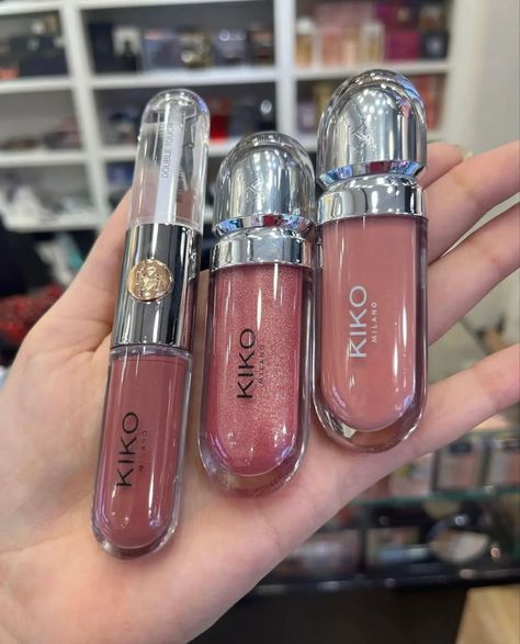 Kiko Lip Gloss, Kiko Lipstick, Lipstick Kit, Makeup Accesories, Gloss Labial, Kiko Milano, Lip Glosses, Makeup Items, روتين العناية بالبشرة