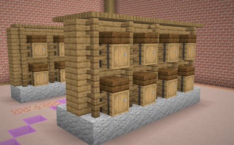 Armor Stand Display Minecraft, Mail Box Minecraft, Storage Build Minecraft, Minecraft Conveyor Belt, Minecraft Armor Display Ideas, Minecraft Door Entrance Ideas, Minecraft Lumber Yard, Minecraft Armor Display, Minecraft Cellar