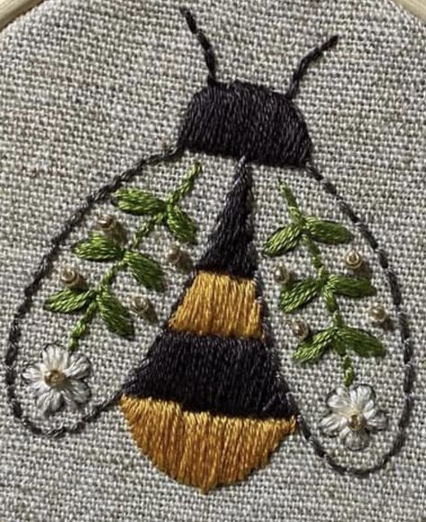 Cute And Easy Embroidery Ideas, Whimsical Embroidery Inspiration, Bee Embroidery Tutorial, Needle Point Patterns Free, Unique Embroidery Designs Ideas, Simple Mushroom Embroidery, Hand Stitching Designs, Bug Embroidery Pattern, Cicada Embroidery