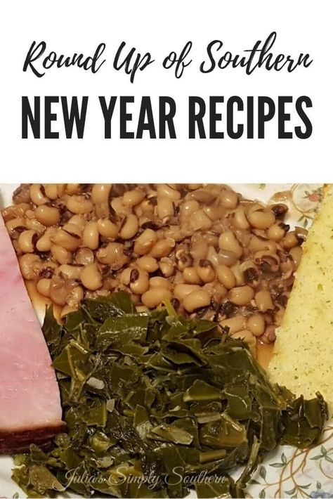 Southern New Year's Day traditional recipes for good luck in the year ahead #NewYear #Recipes #Traditions Traditional New Years Dinner, New Years Day Menu, New Years Day Dinner, Southern Style Collard Greens, New Years Day Meal, Southern Collard Greens, Lucky Food, Collard Greens Recipe, Southern Cooking Recipes