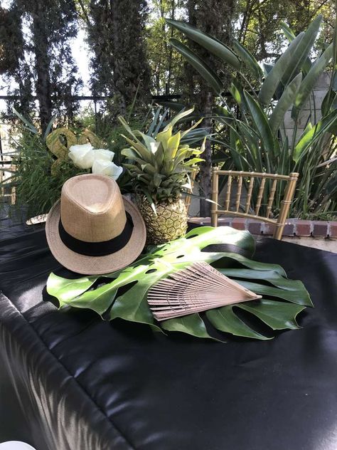 Fonda Paisa, Cuban Party Theme, Havana Theme Party, Gala Planning, Havana Nights Party Theme, Havana Party, Cuban Party, Night Pool Party, Havana Nights Party