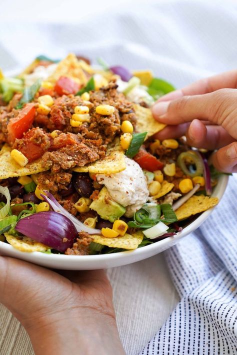 Lentil Nachos, Lentil Meat, Nacho Bowl, Vegan Food Recipes, Cashew Sour Cream, Green Lentil, Sour Cream Dip, Canning Sweet Corn, Vegan Nachos