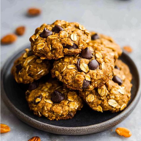 Healthy pumpkin oat cookies, perfect for a guilt-free snack with a blend of oats, pumpkin, and spices. Ready in 25 minutes! Healthy Pumpkin Oatmeal Cookies, Pumpkin Oat Cookies, Oat Cookies Recipe, Healthy Pumpkin Oatmeal, Oat Cookie Recipe, Pumpkin Oatmeal Cookies, Pumpkin Oats, Butter Alternative, Guilt Free Snacks